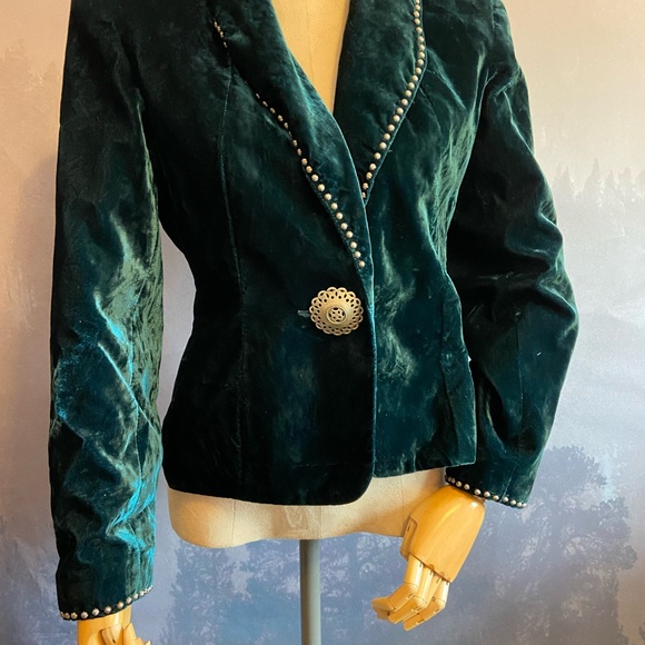 Double D Ranchwear - Picture 7 of 14